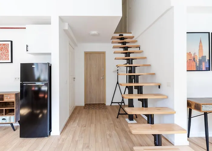 #Stayhere - Modern & Central 2 Bedroom Apartment