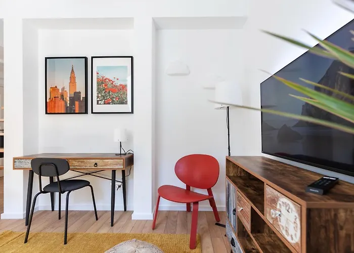 #Stayhere - Modern & Central 2 Bedroom Apartment